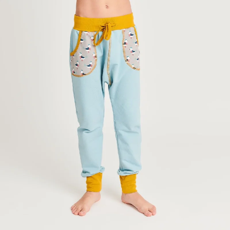 Boys Sweatpants "Summersweat Frost | Seagull Fiete" made from 95% organic cotton and 5% elasthane