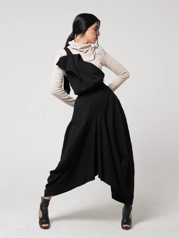 Extravagant Pinafore Skirt In Black