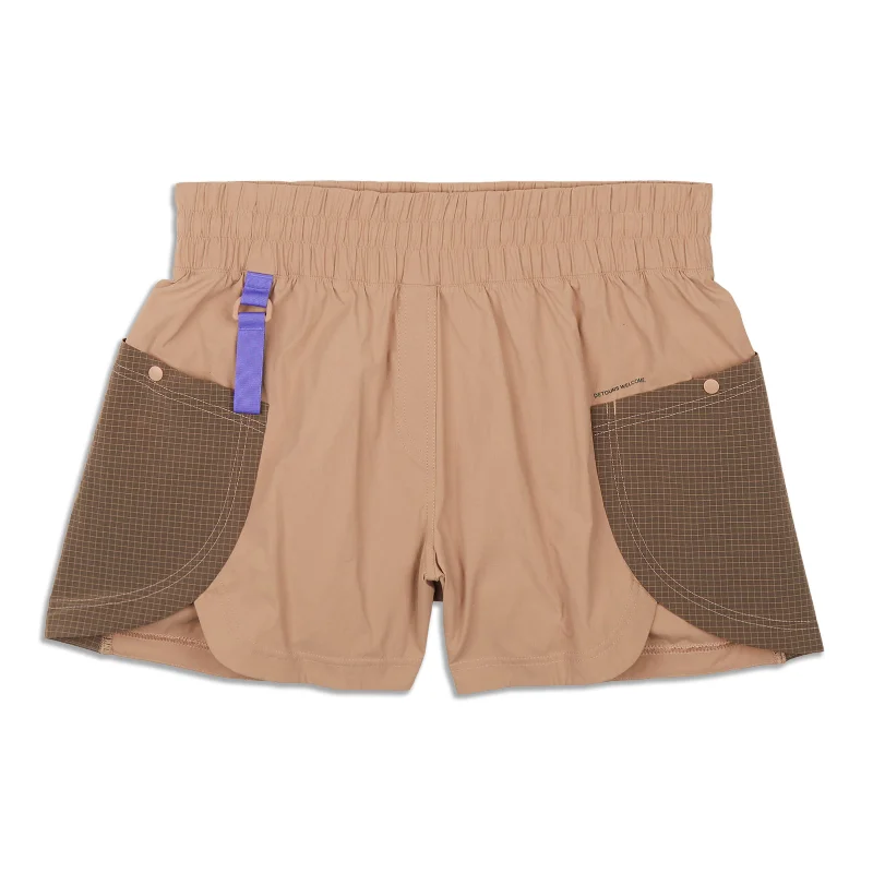 Drop-In Pocket High-Rise Hiking Short