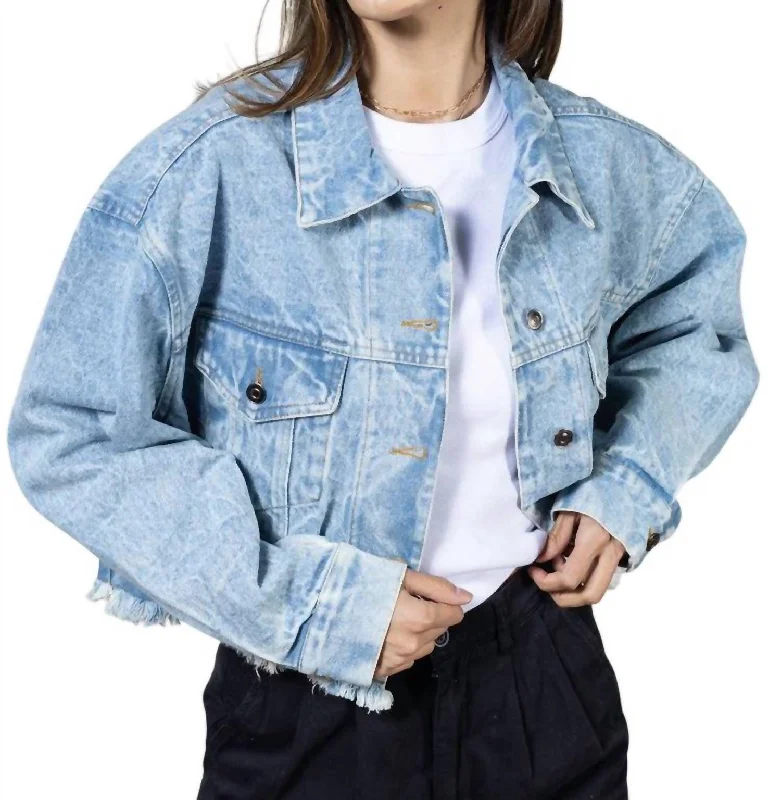 Kendall Cropped Jacket In Denim Wash